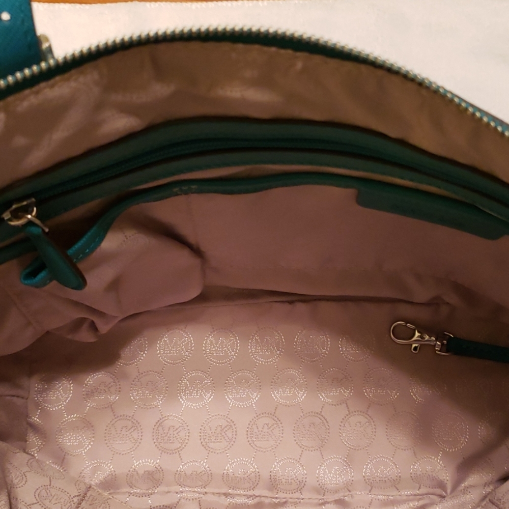 Michael Kors | Jet Set Saffiano Leather Shoulder - Picture 4 of 8